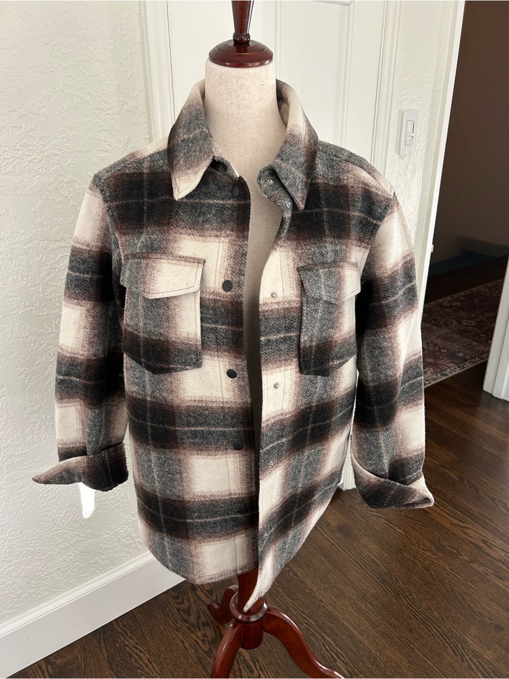 H&M Women’s Plaid Shirt Jacket in Brown and Cream